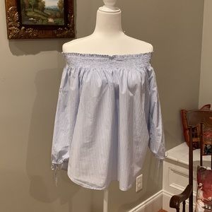 H&M off shoulder top. Size US 12